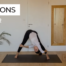 Marie guidant un atelier de yoga vinyasa sur le thème des torsions.