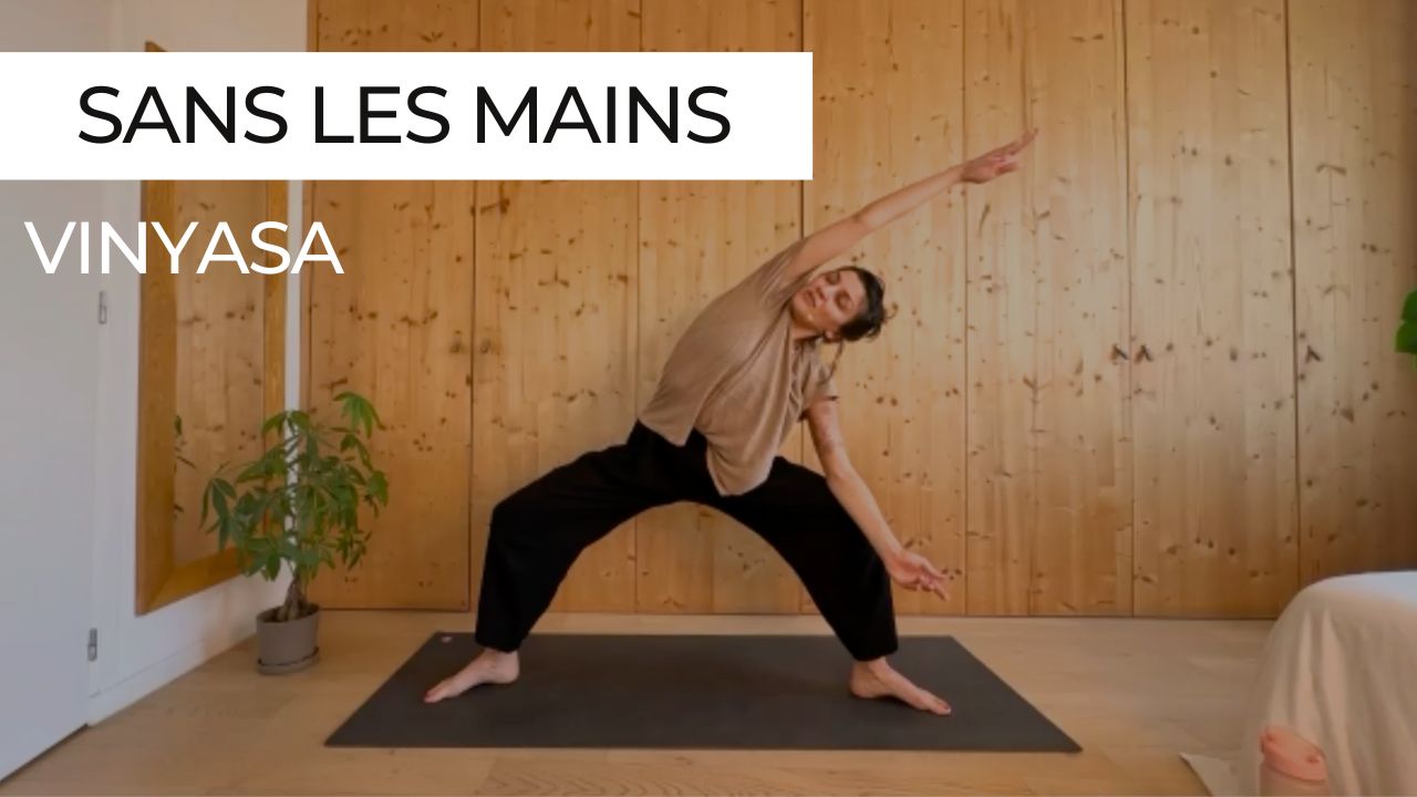 Marie en posture de yoga, vignette de la séance "Vinyasa Sans les Mains"